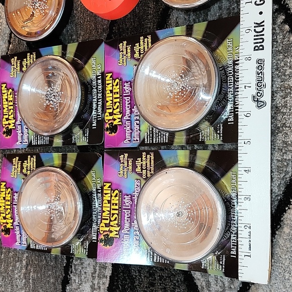 PUMPKIN MASTERS POWERED LIGHT GLOWS W/ SLOWLY SHIFTING COLORS AMERICA'S FAVORITE - Picture 4 of 9